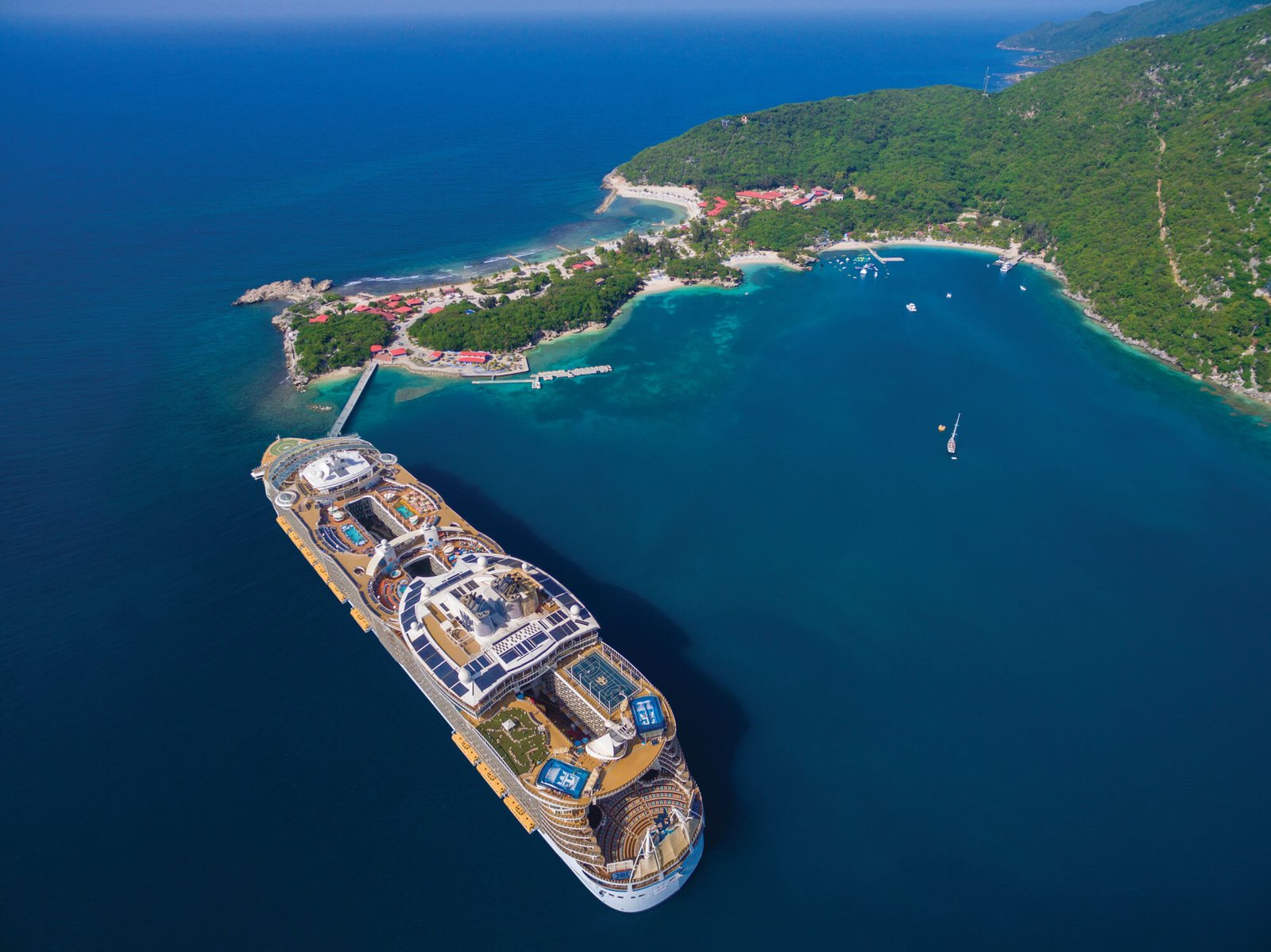 RCI_AL_Labadee_Drone_ConradSchutt_RET_CMYK