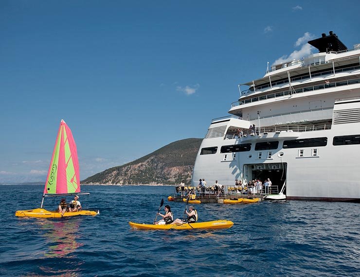 Палуба для водных видов спорта (The Marina)