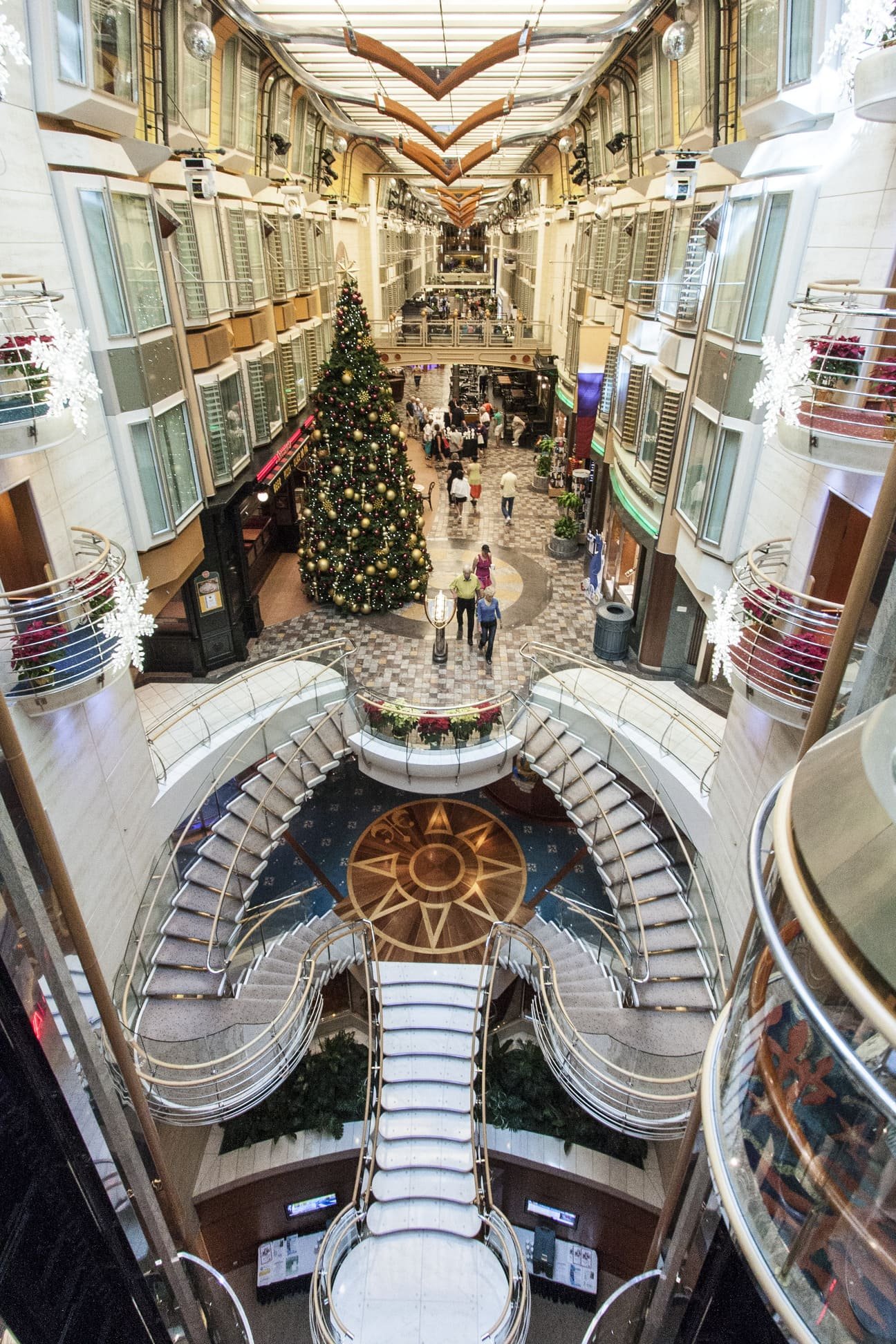 RCI_Independence_Christmas_Promenade-42_edit