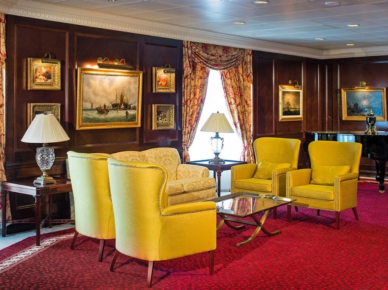 Бар Grand Bar