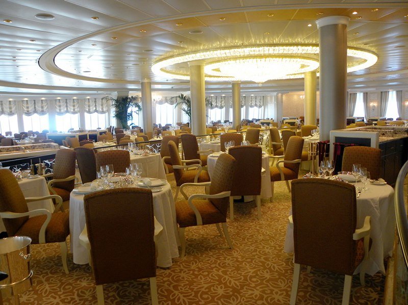 Главный ресторан Grand Dining Room