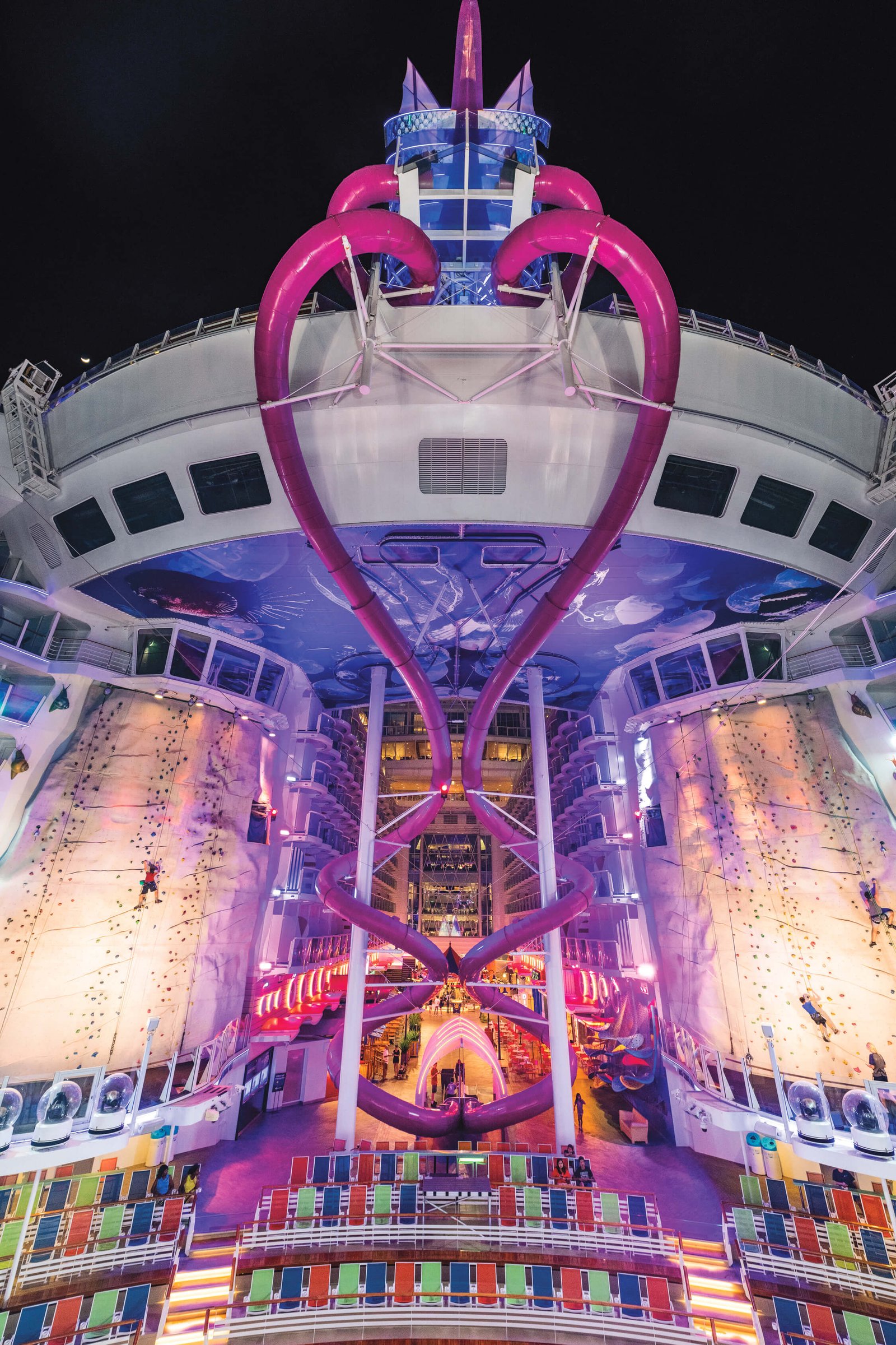 RCI_HM_Eastern_Caribbean_Dec2018_Content_Creator_JasonLisiewski_AquaTheater_2893_RET_CMYK