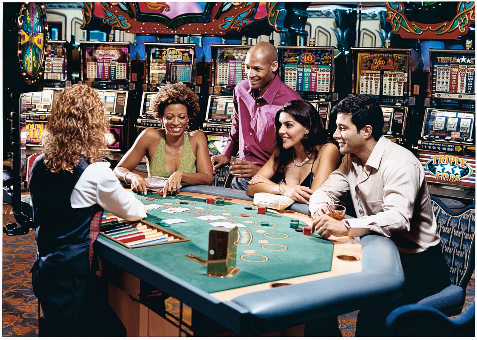 RCI_Jewel_PeopleGambling