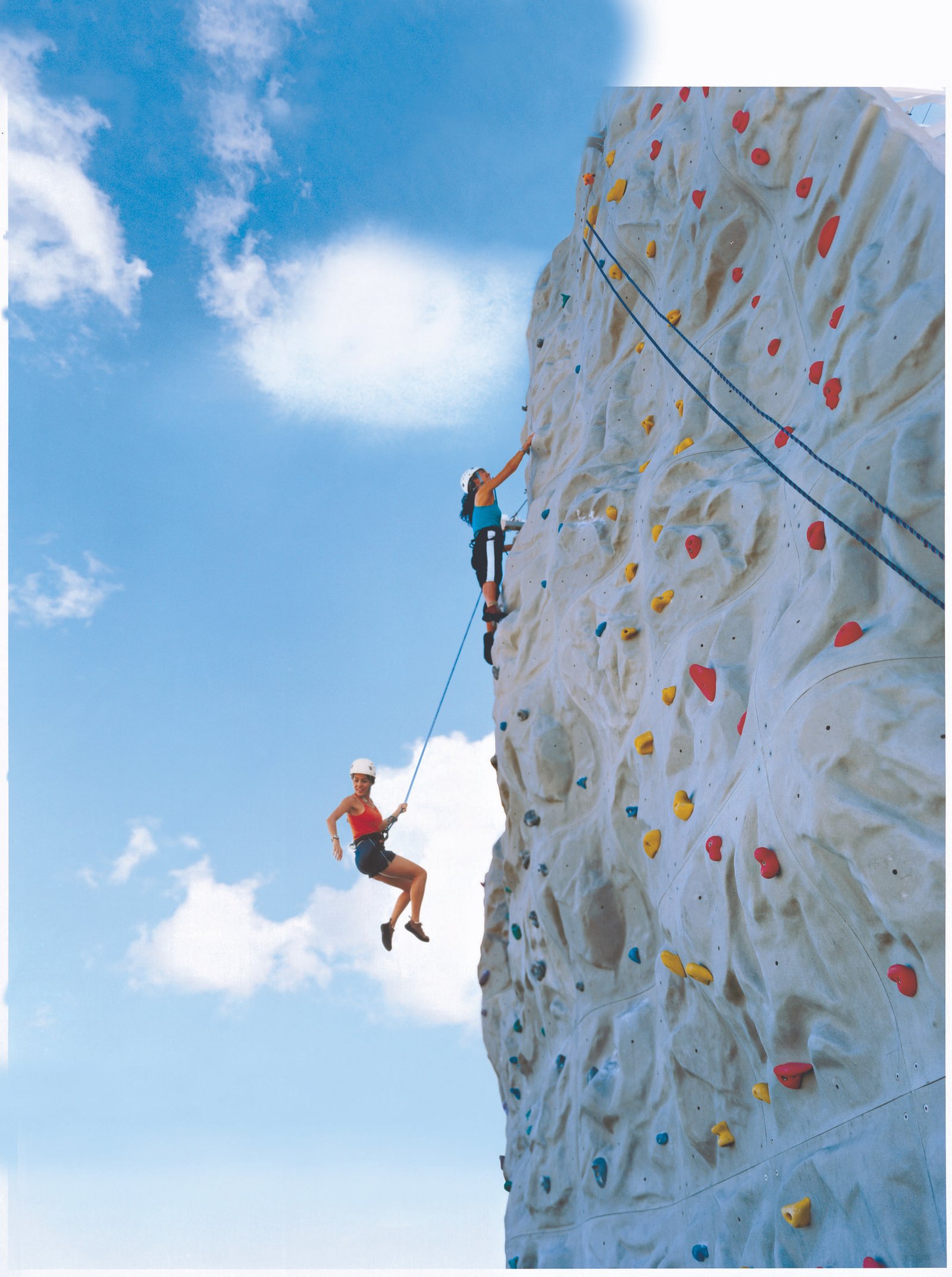 RCI_Jewel_WomenClimbing_2