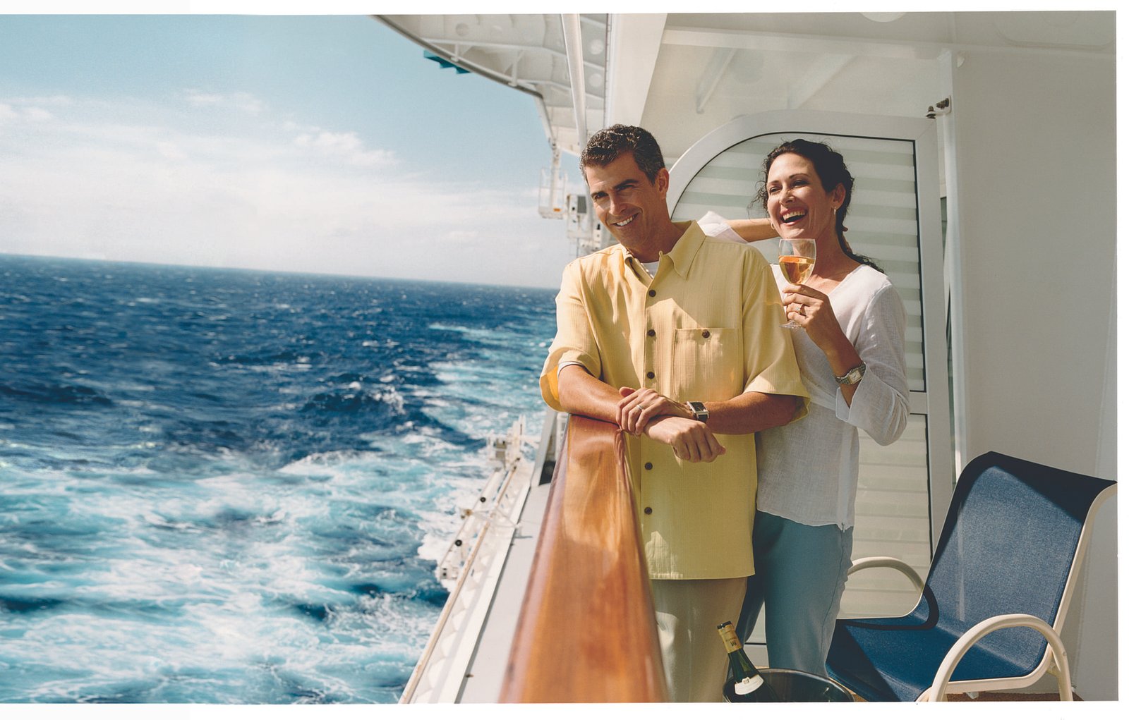 RCI_Jewel_BalconyCouple