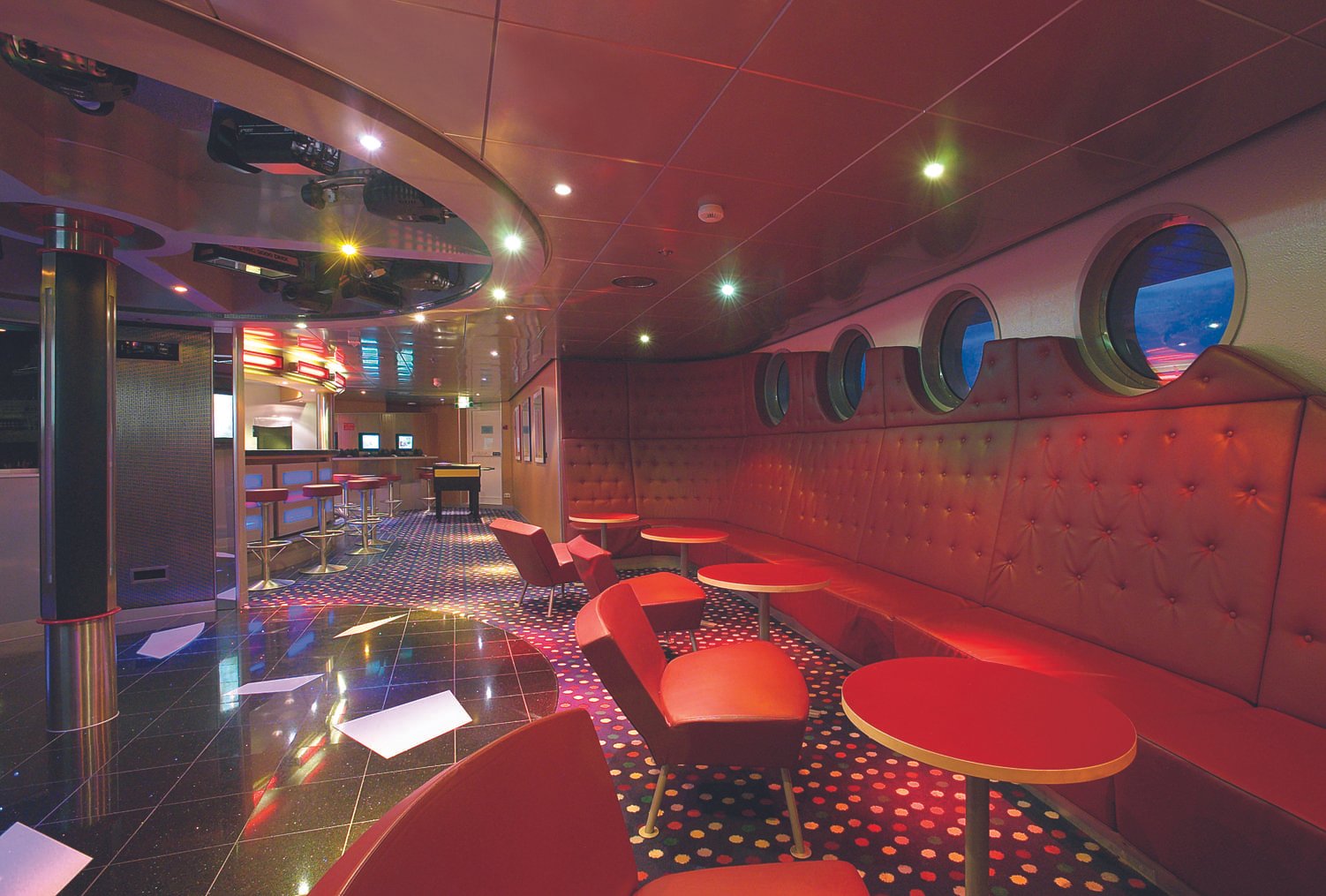 RCI_Jewel_FuelLounge_2