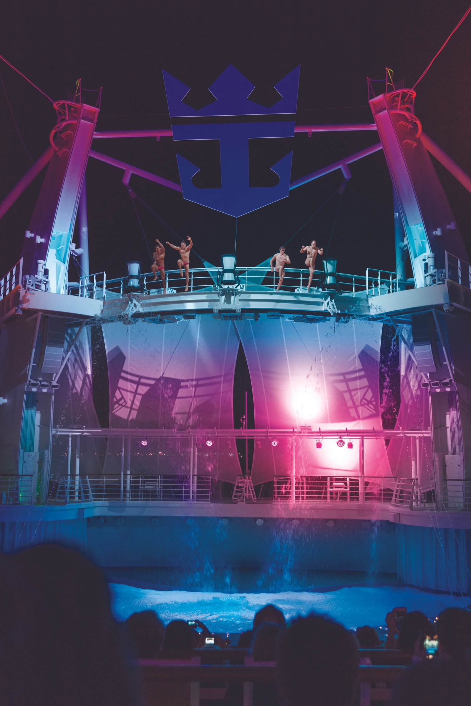 RCI_SY_Aqua_Theater_04_Show2_0592_V1_RET_CMYK