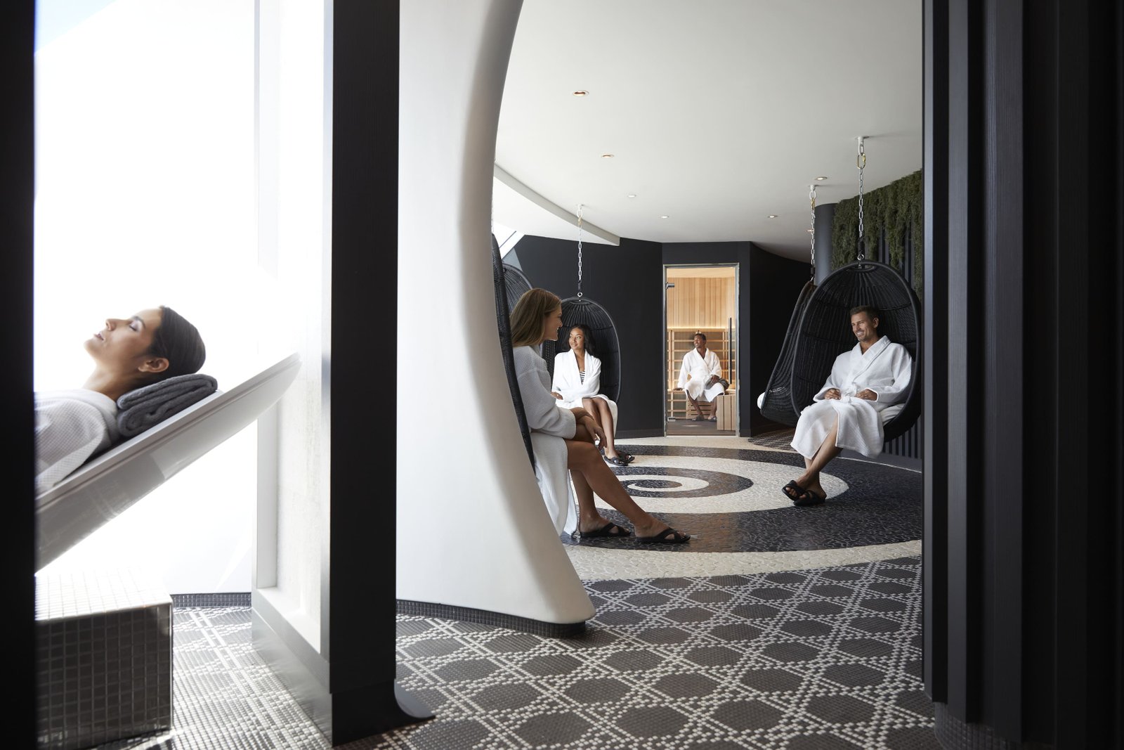 08_CelebrityEdge_Spa-Float_5305R