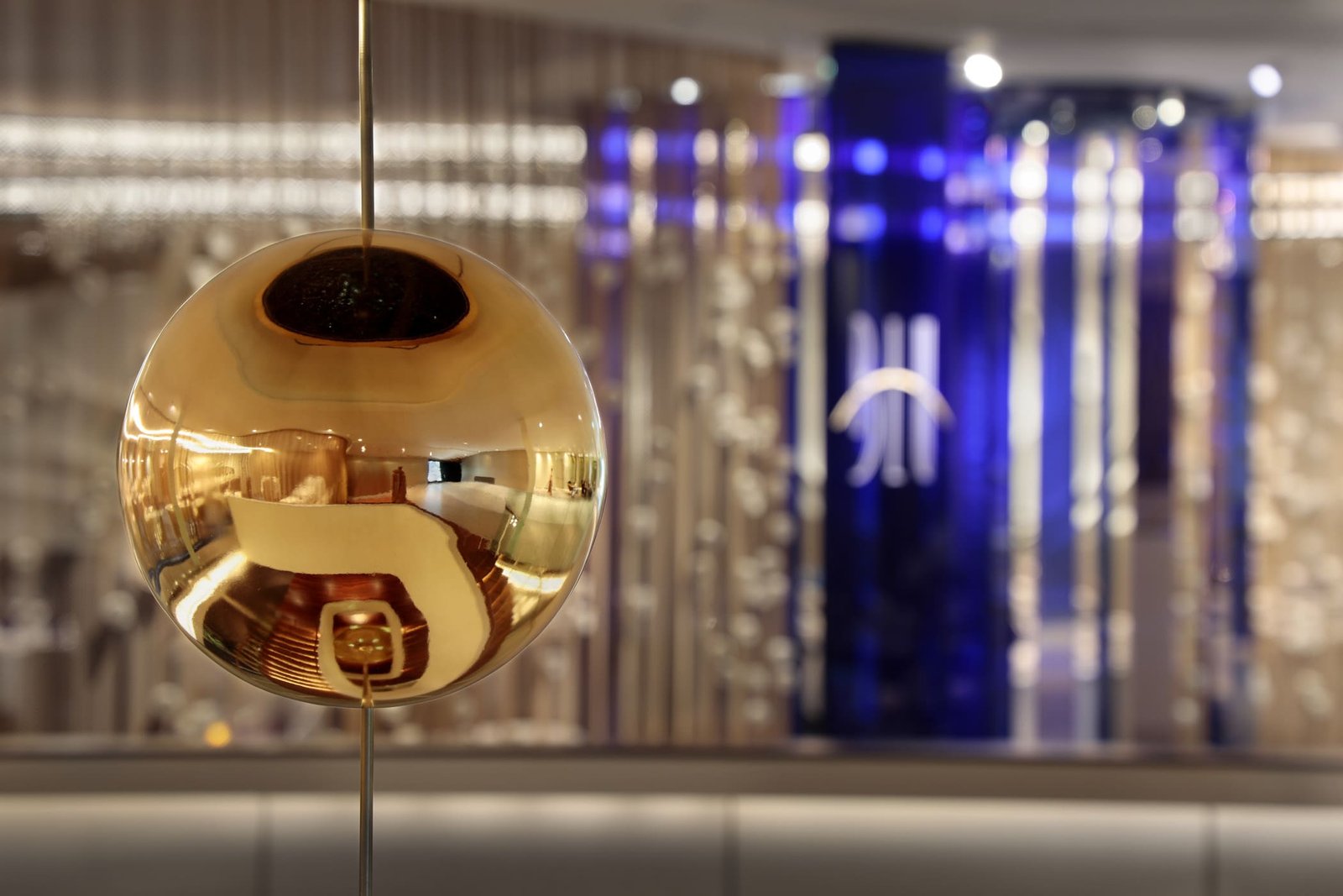 EG18-GoldenBallR