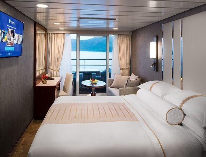 club-deluxe-veranda-stateroom