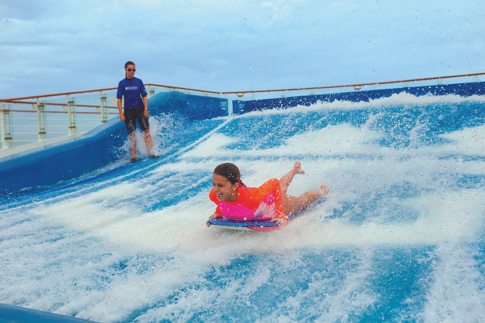 RCI_OA_GENIE_03A_Flowrider_Lesson_5500_RET_CMYK
