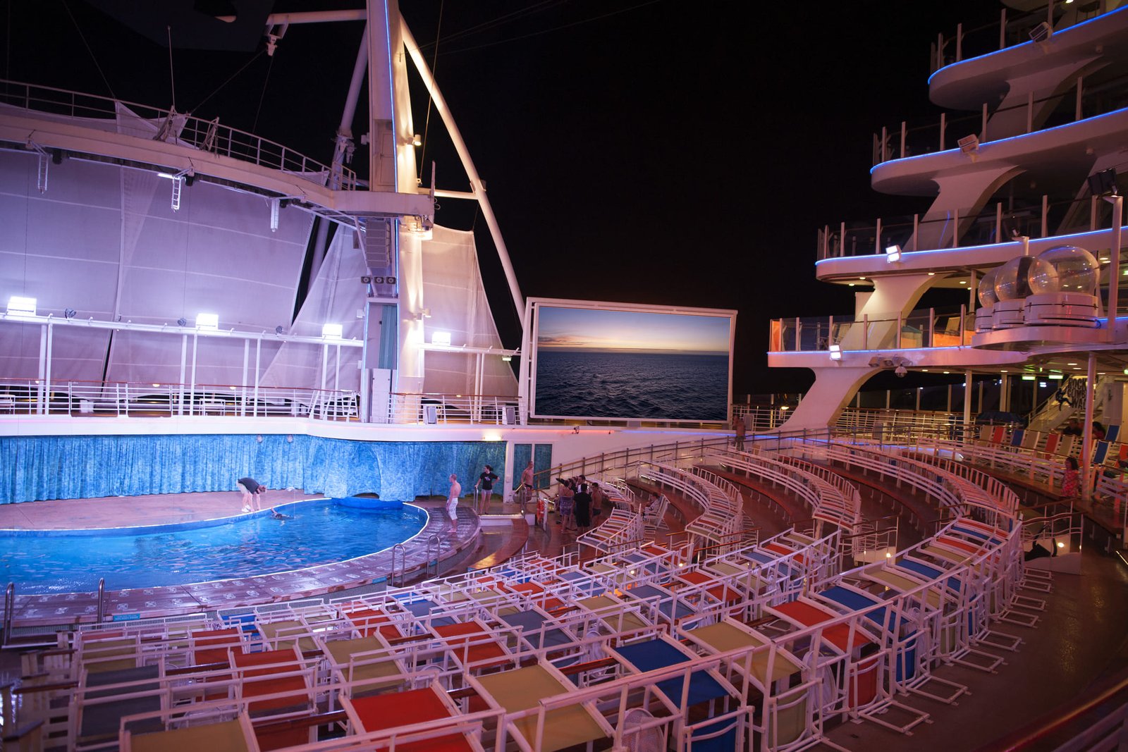 RCI_OA_OutdoorScreen2