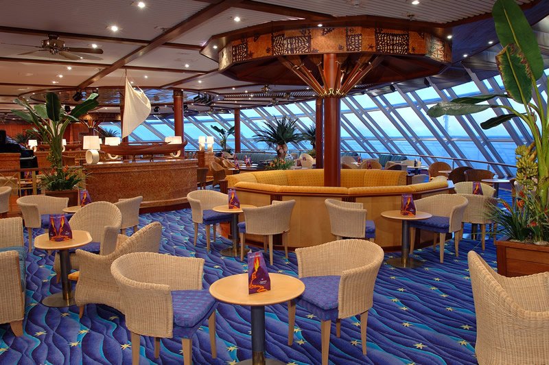 Гостиная (Outrigger Lounge)