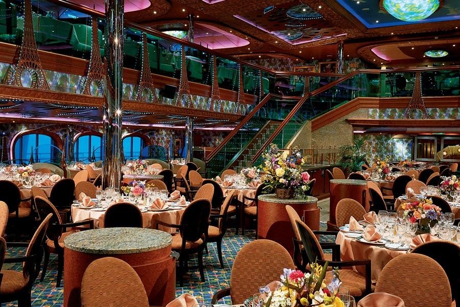 Основной ресторан Renoire Restaurant