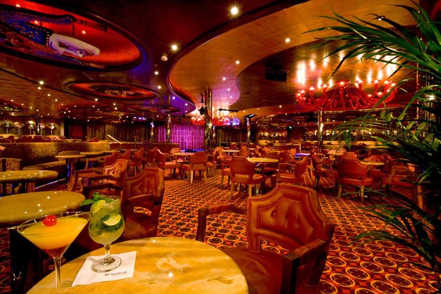 Лаунж Burgundy Aft Lounge