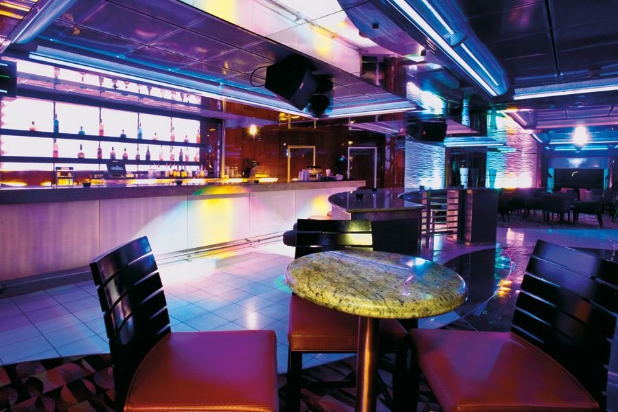 Ночной клуб Stripes Dance Club