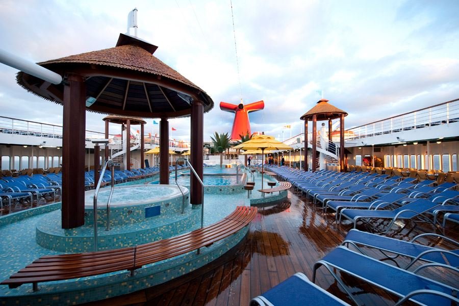 Бассейн Elation Pool