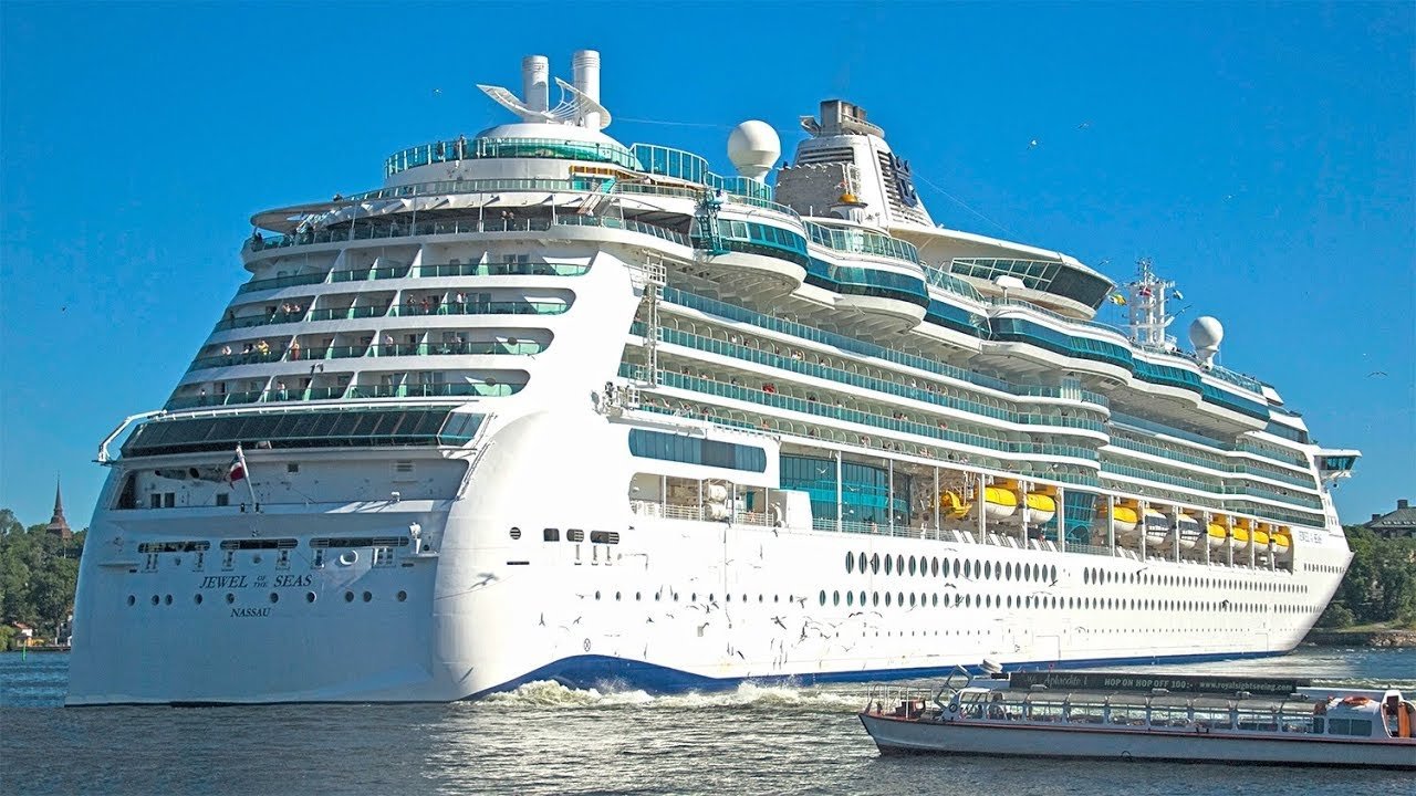 Лайнер тижня: Jewel of the Seas! Круїзи від 688 $/особа!
